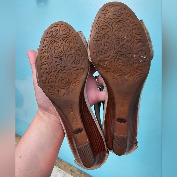 Clarks Artisan Womens Size 7M Thimble Clover Stone Wedge Boho Sandals Shoes - Picture 13 of 13